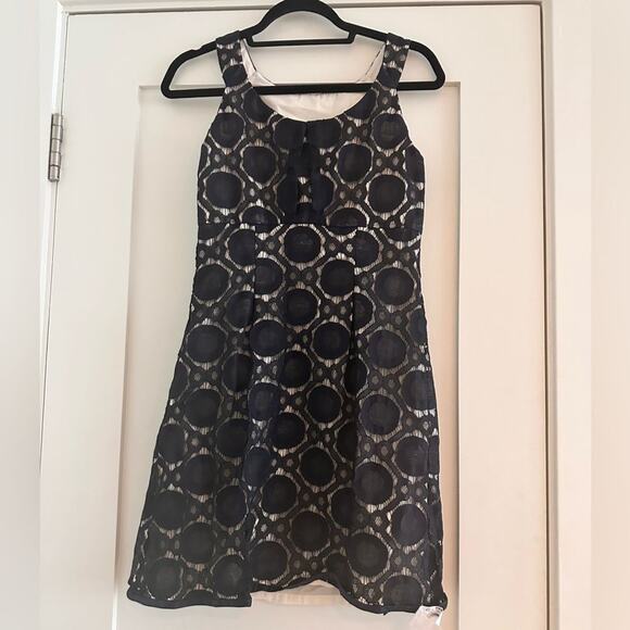 Phoebe Couture Lace Sheath Dress in Navy, Size 4 - Picture 2 of 5